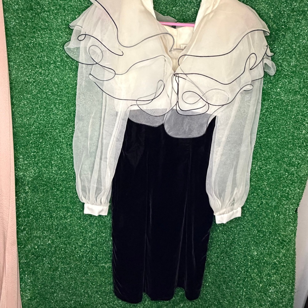 Vintage Dave & Johnny Black Velvet Organza Ruffle Collar Dress Size 5/6 USA